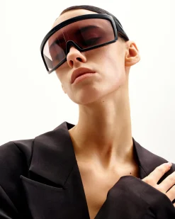 Avalynn Square Frame Sunglasses - Black