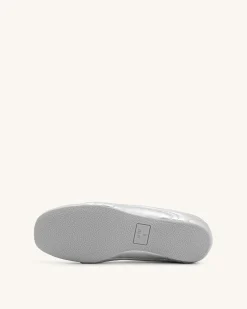 Ferne Streamlined Lustrous Sneakers - Silver