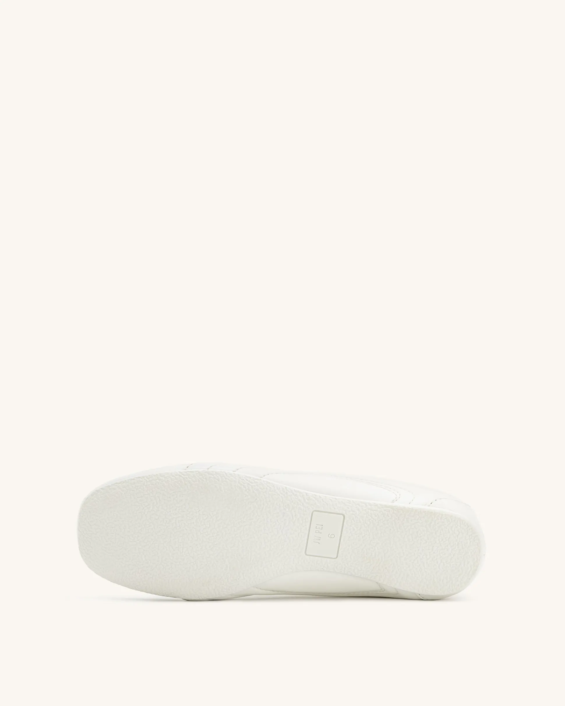 Ferne Streamlined Lustrous Sneakers - White